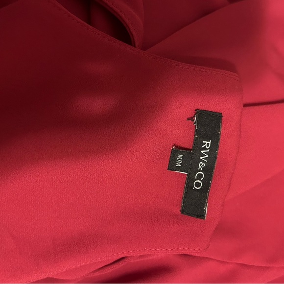 🌹Red  top 🌹 - Picture 3 of 4